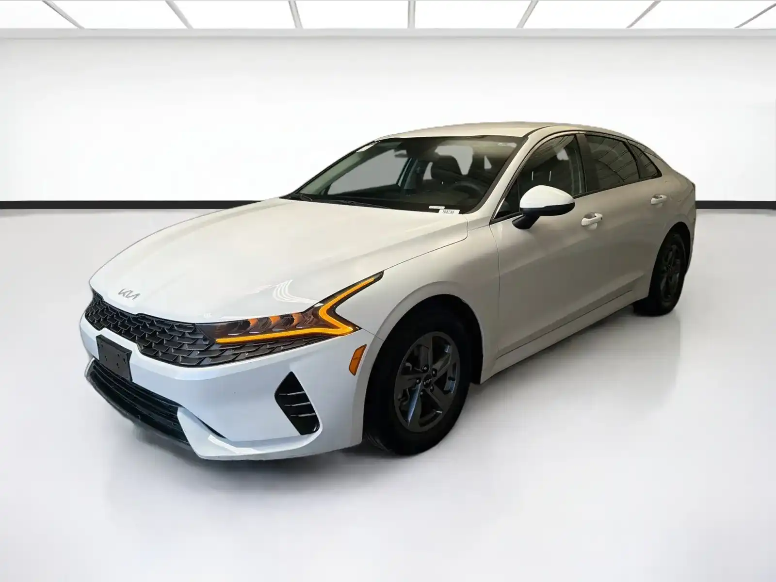 2022 Kia Optima LXS FWD's photo