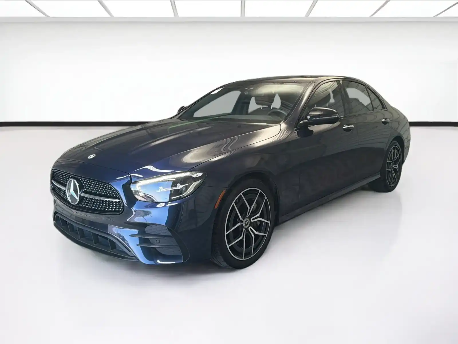 2023 Mercedes-Benz E-Class E350's photo