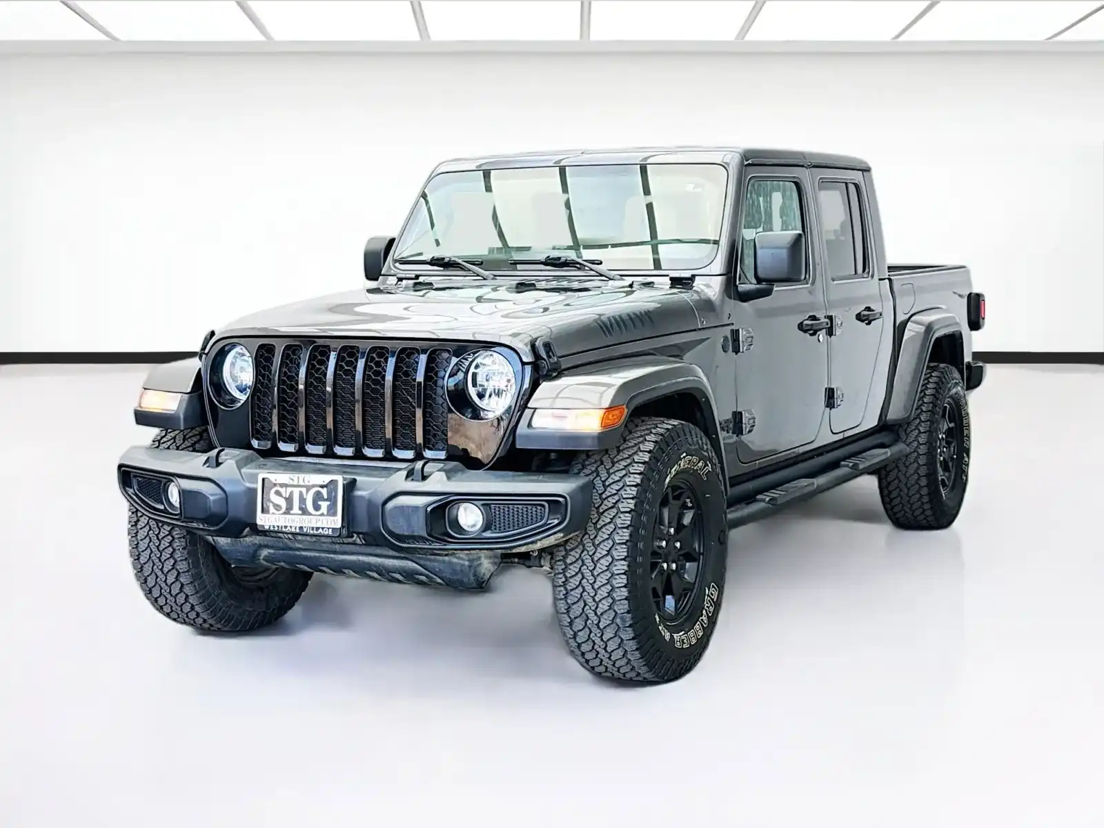 2021 Jeep Gladiator WILLYS SPORT's photo