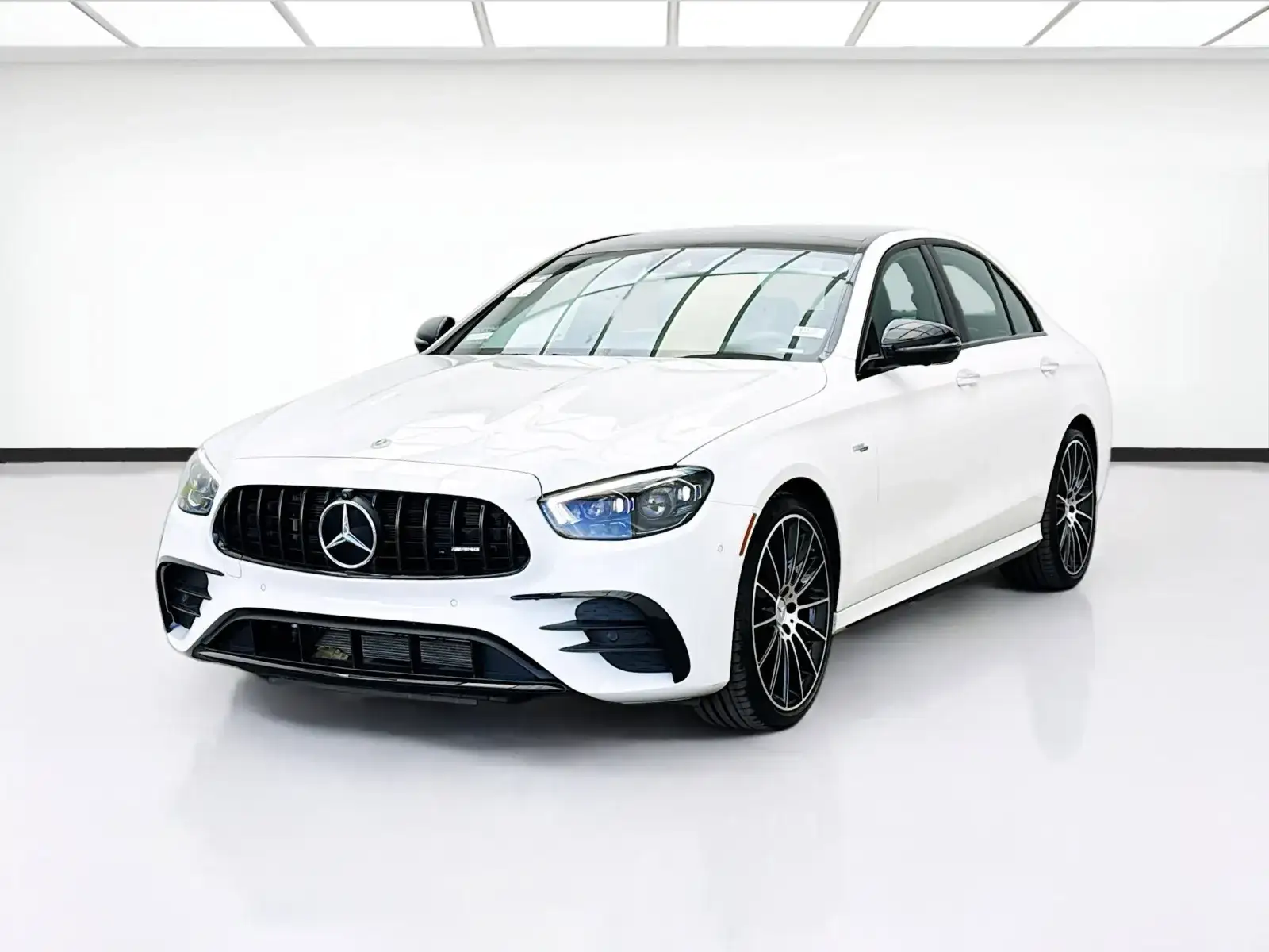 2022 Mercedes-Benz E-Class AMG E 53's photo