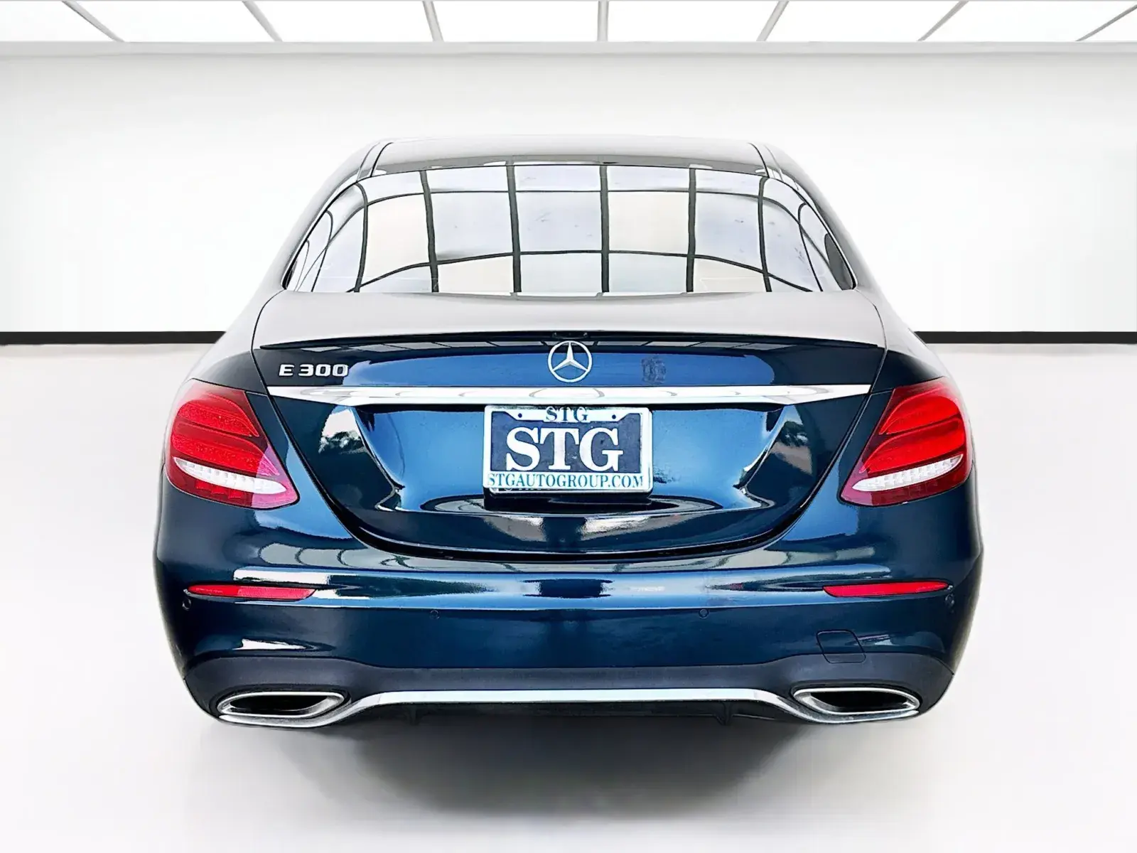 2017 Mercedes-Benz E-Class E300 photo 5