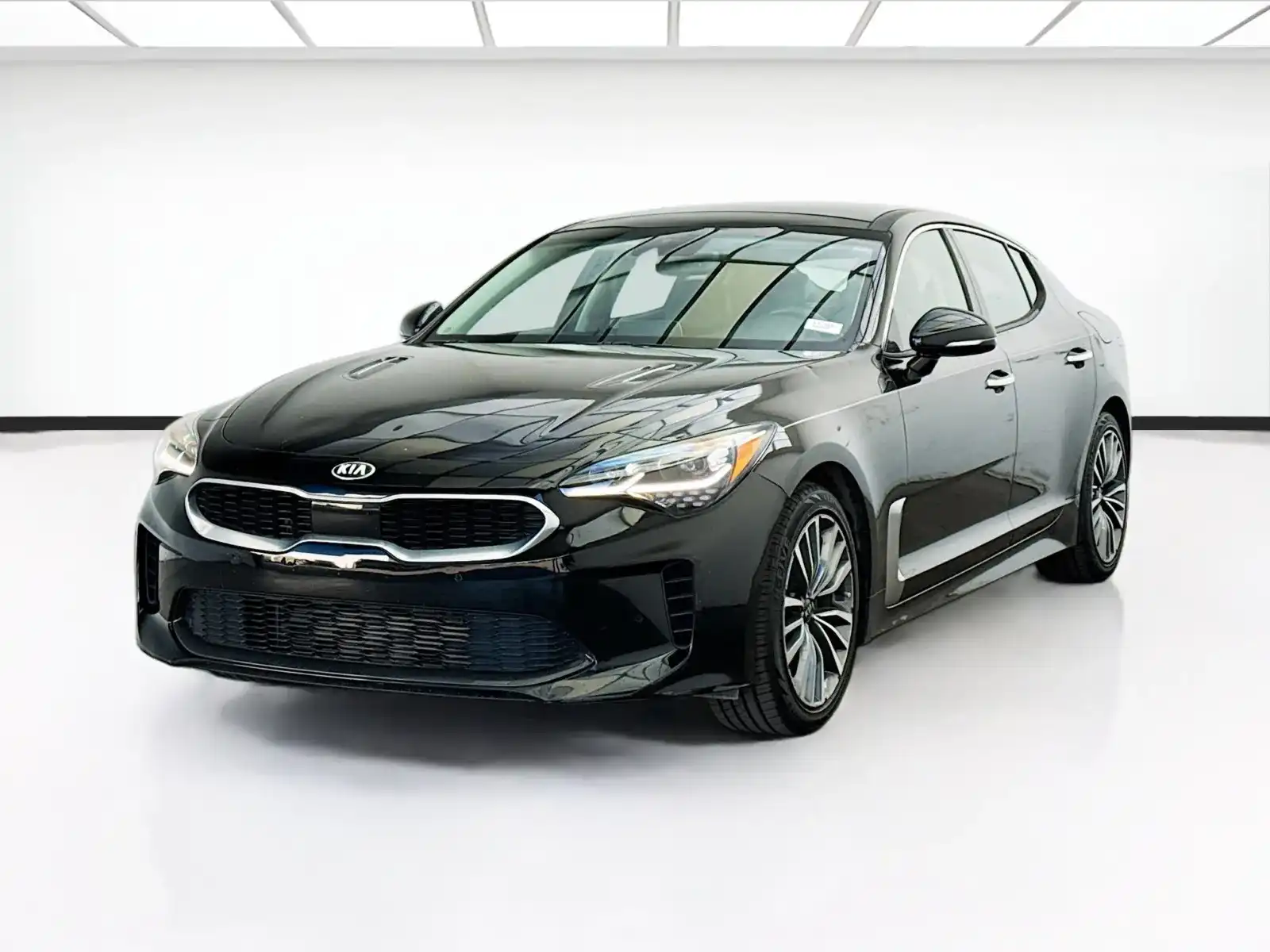 2019 Kia Stinger Premium AWD's photo