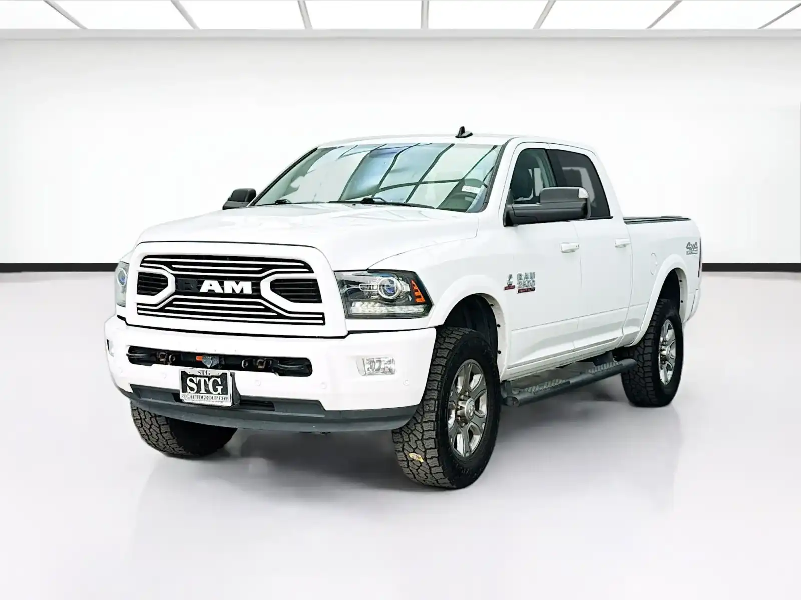 2018 RAM 2500 Laramie 4X4 Crew Cab SWB's photo