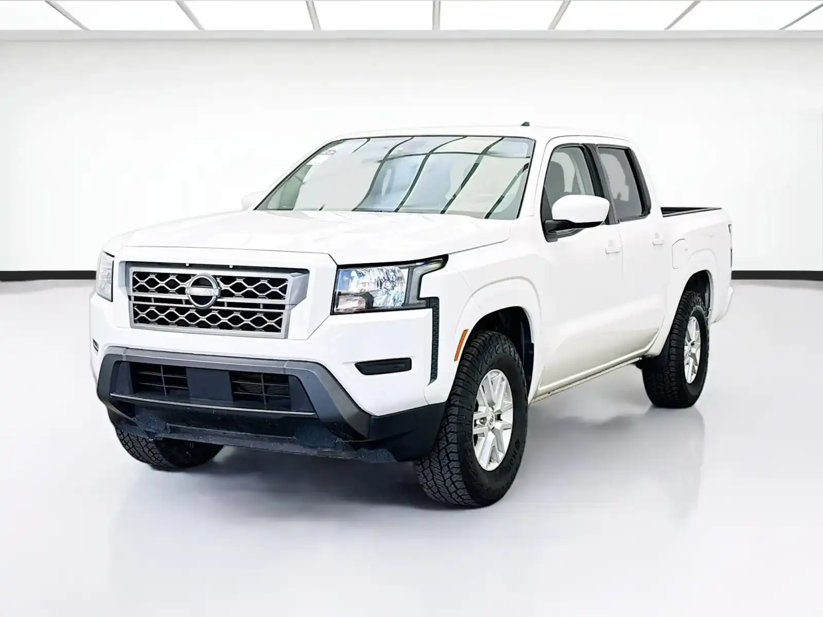 2023 Nissan Frontier SV Crew Cab 4X2 SWB's photo