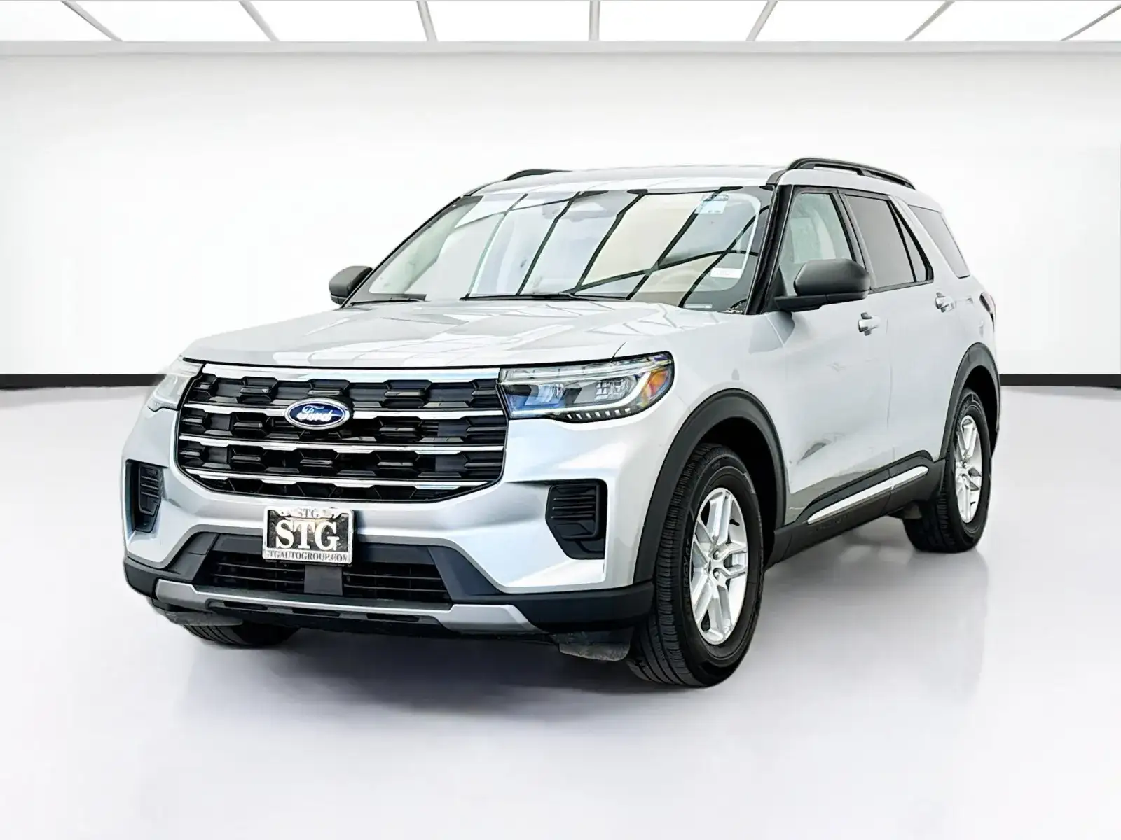 2025 Ford Explorer Active RWD (PL535)'s photo