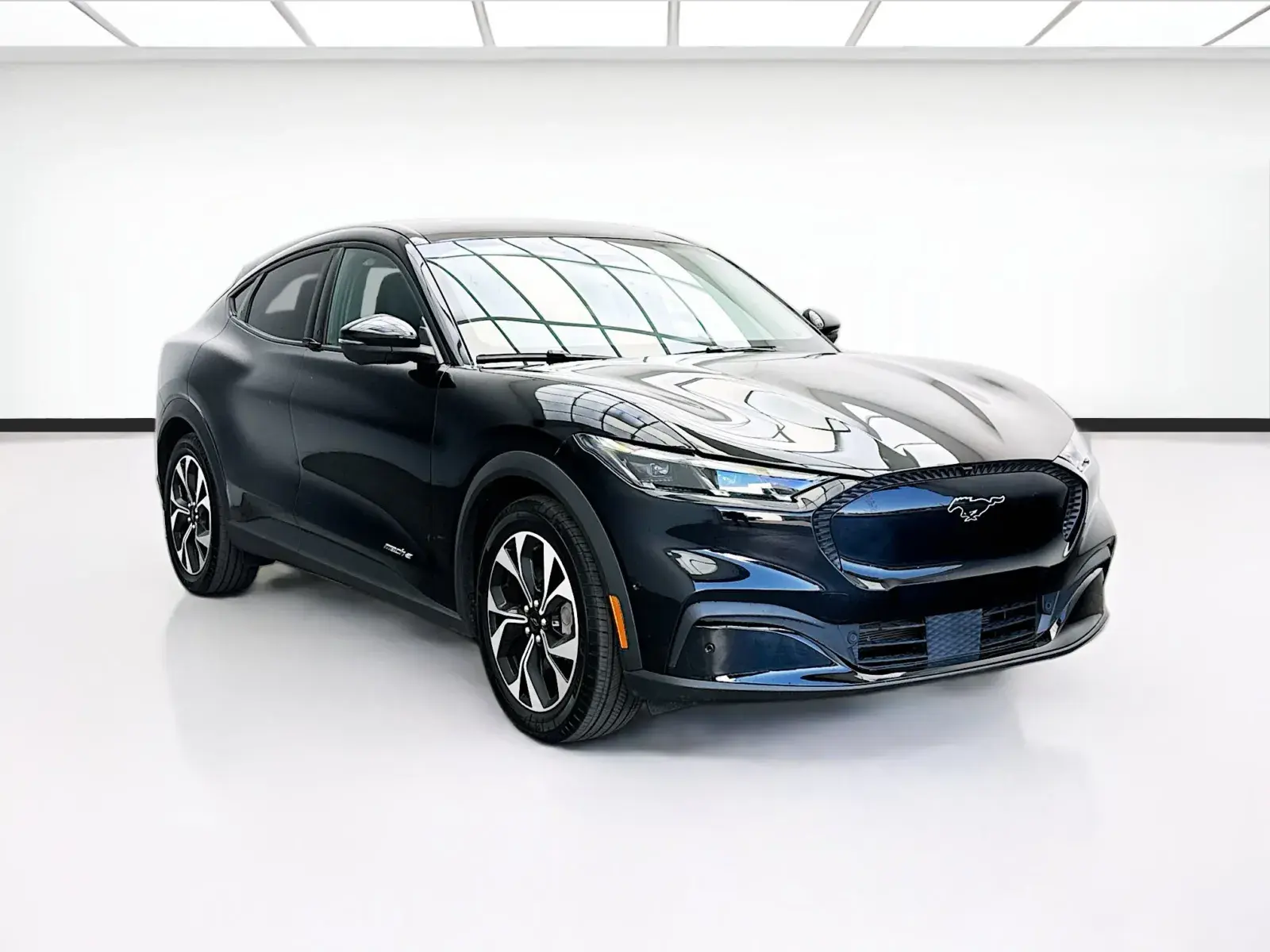 2024 Ford Mustang-Mach-e Select photo 3