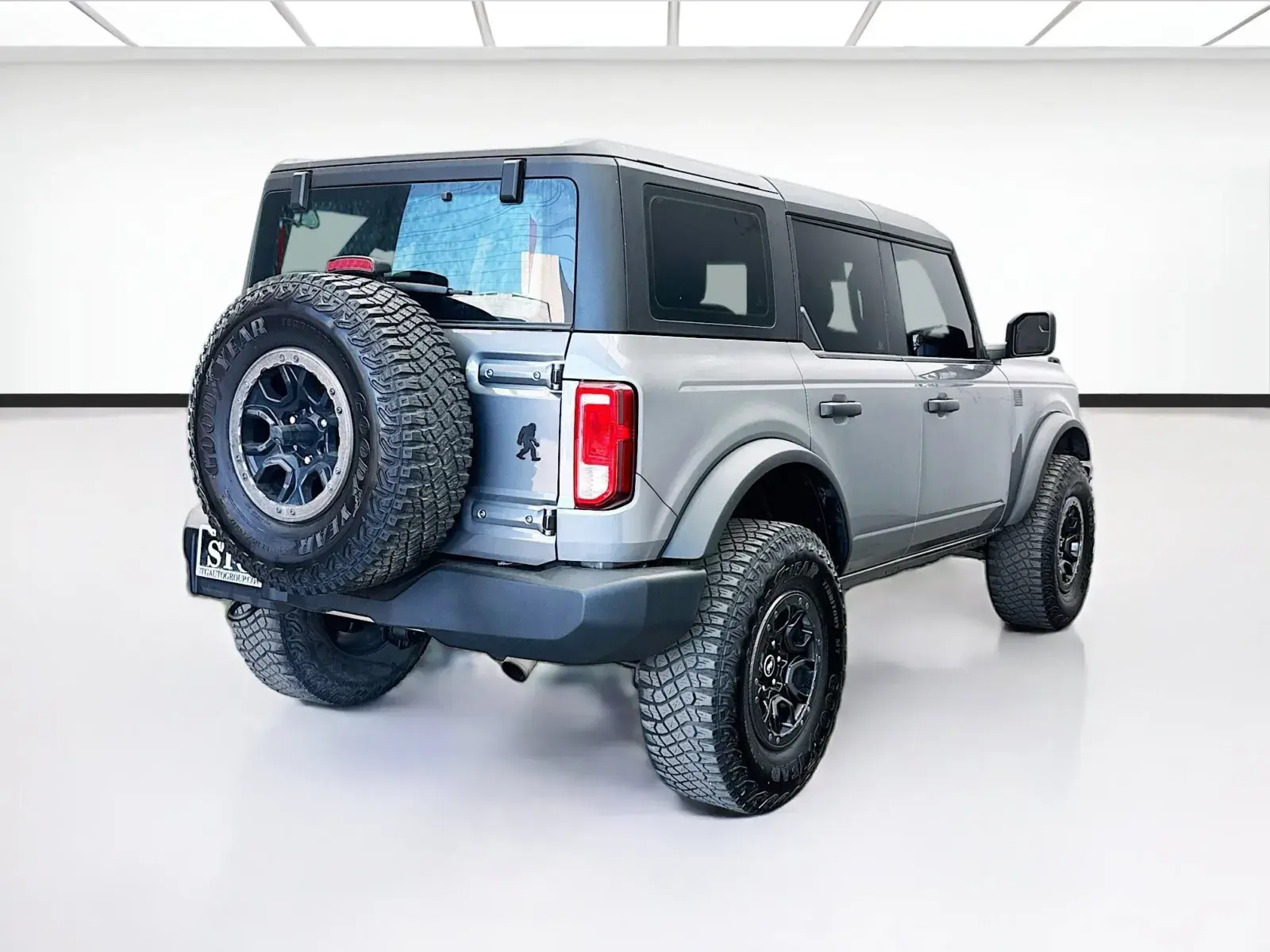 2023 Ford Bronco Base Advanced 4x4 photo 4