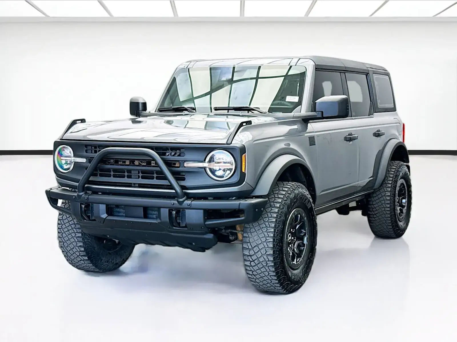 2023 Ford Bronco Base Advanced 4x4 photo 1