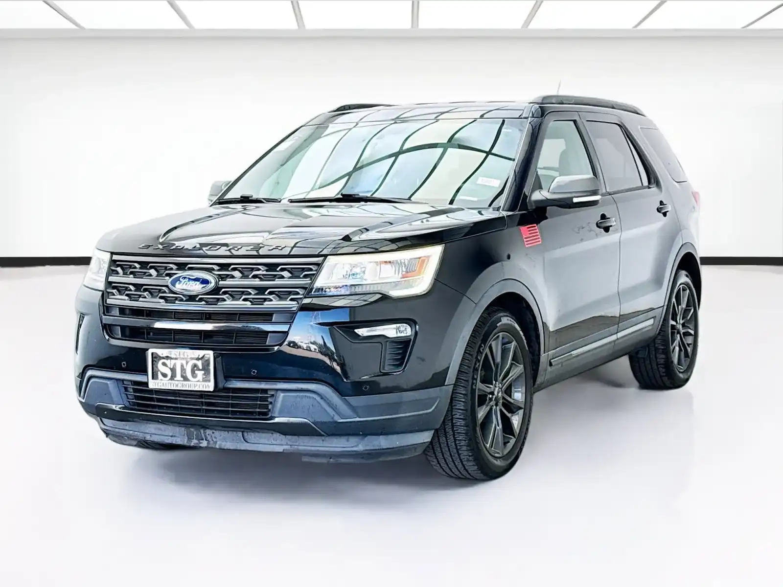 2018 Ford Explorer XLT FWD's photo