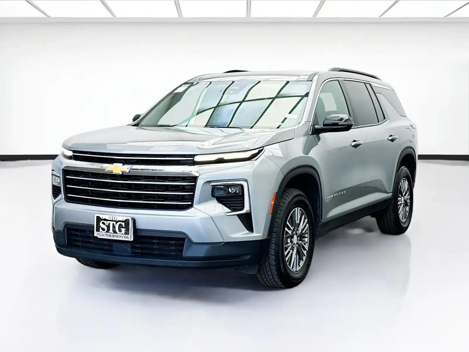 2025 Chevrolet Traverse FWD LT's photo