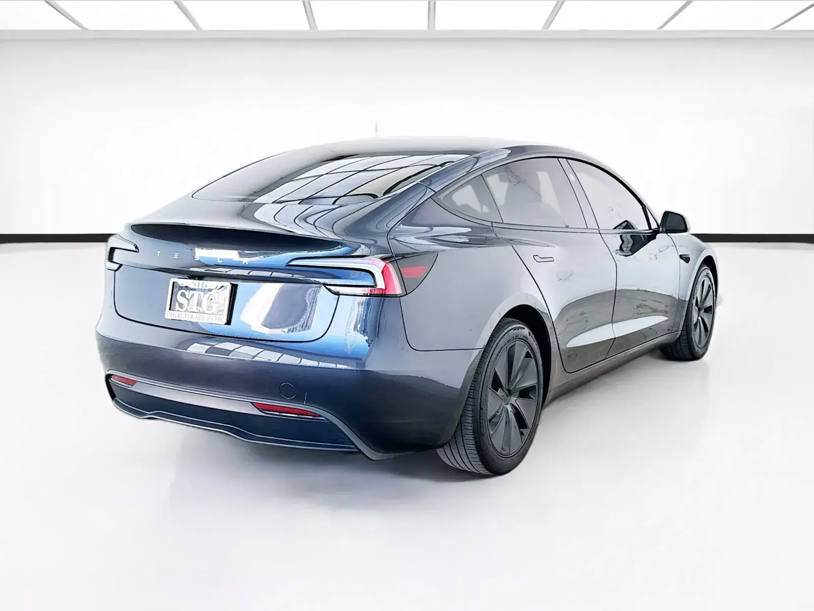 2024 Tesla Model 3 Base photo 4