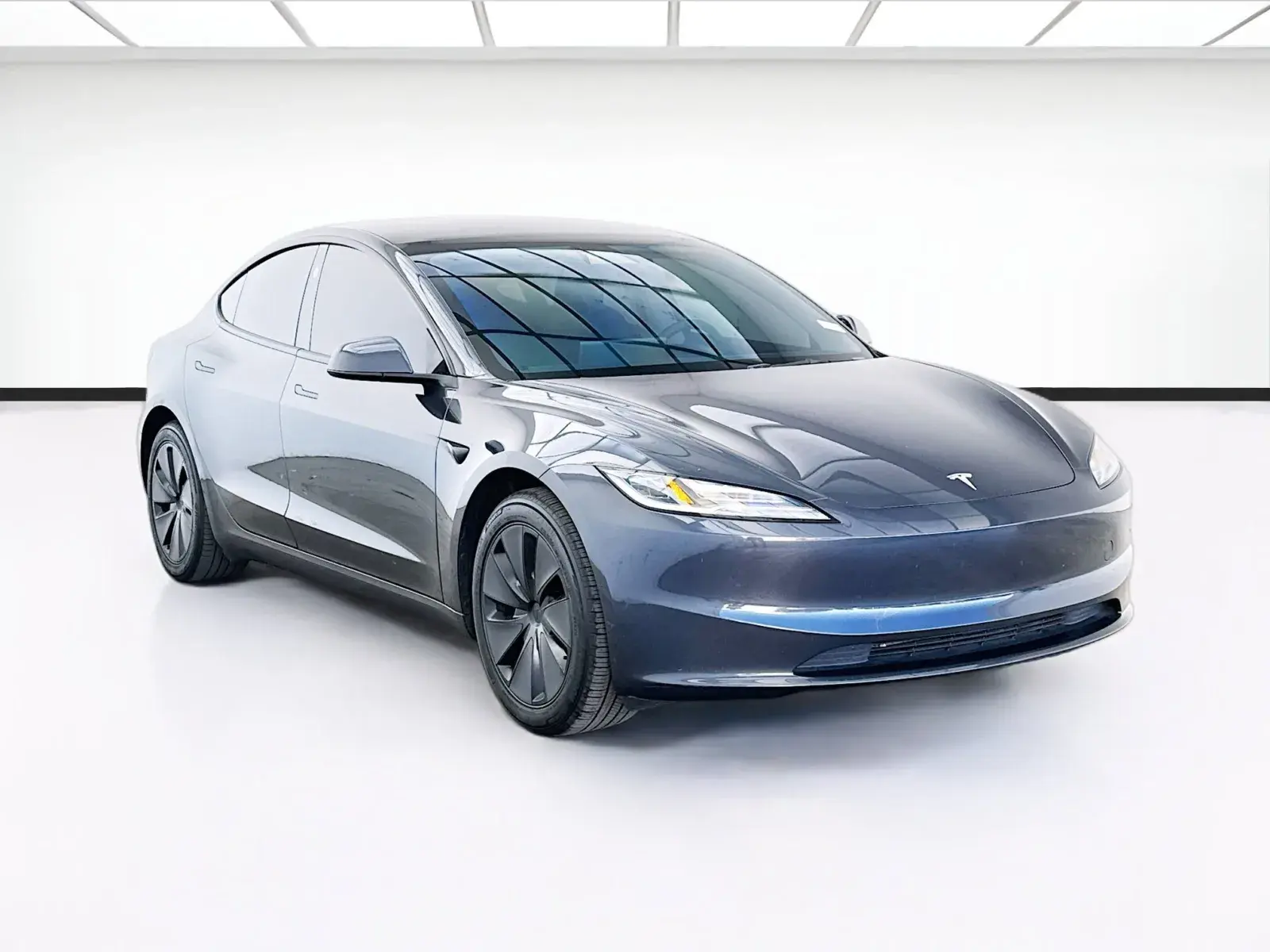 2024 Tesla Model 3 Base photo 3
