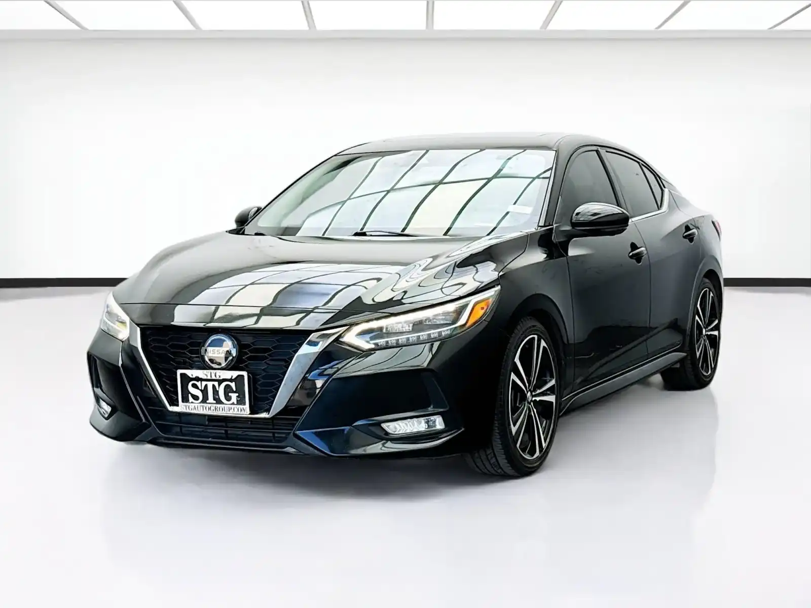 2021 Nissan Sentra SR CVT's photo