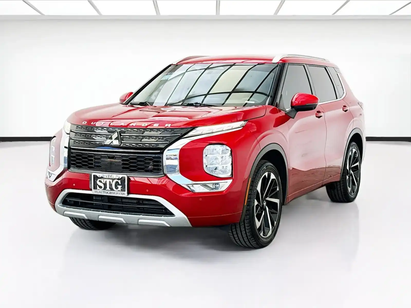 2022 Mitsubishi Outlander SEL Special Edition 2WD's photo