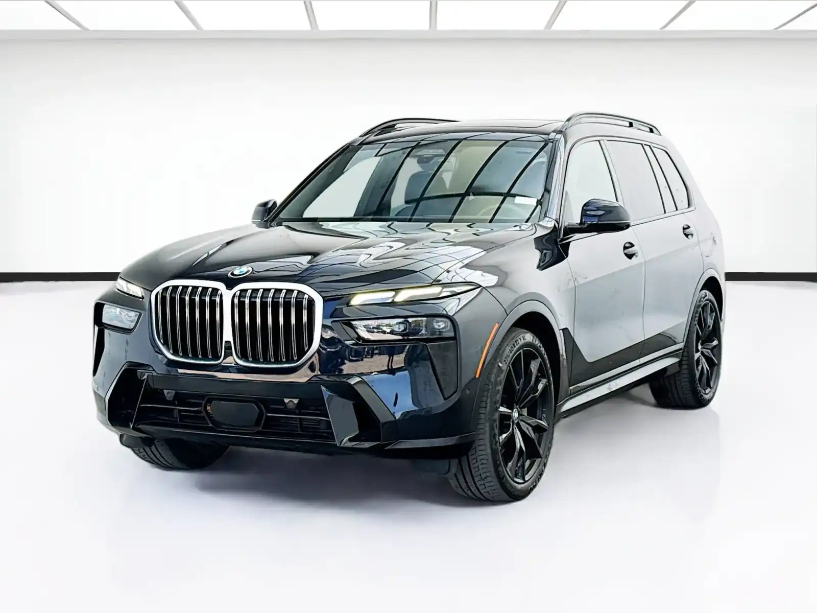 2023 BMW X7 xDrive40i's photo