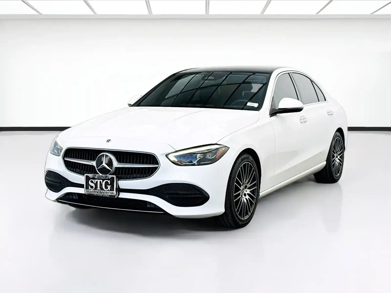 2023 Mercedes-Benz C-Class C 300's photo