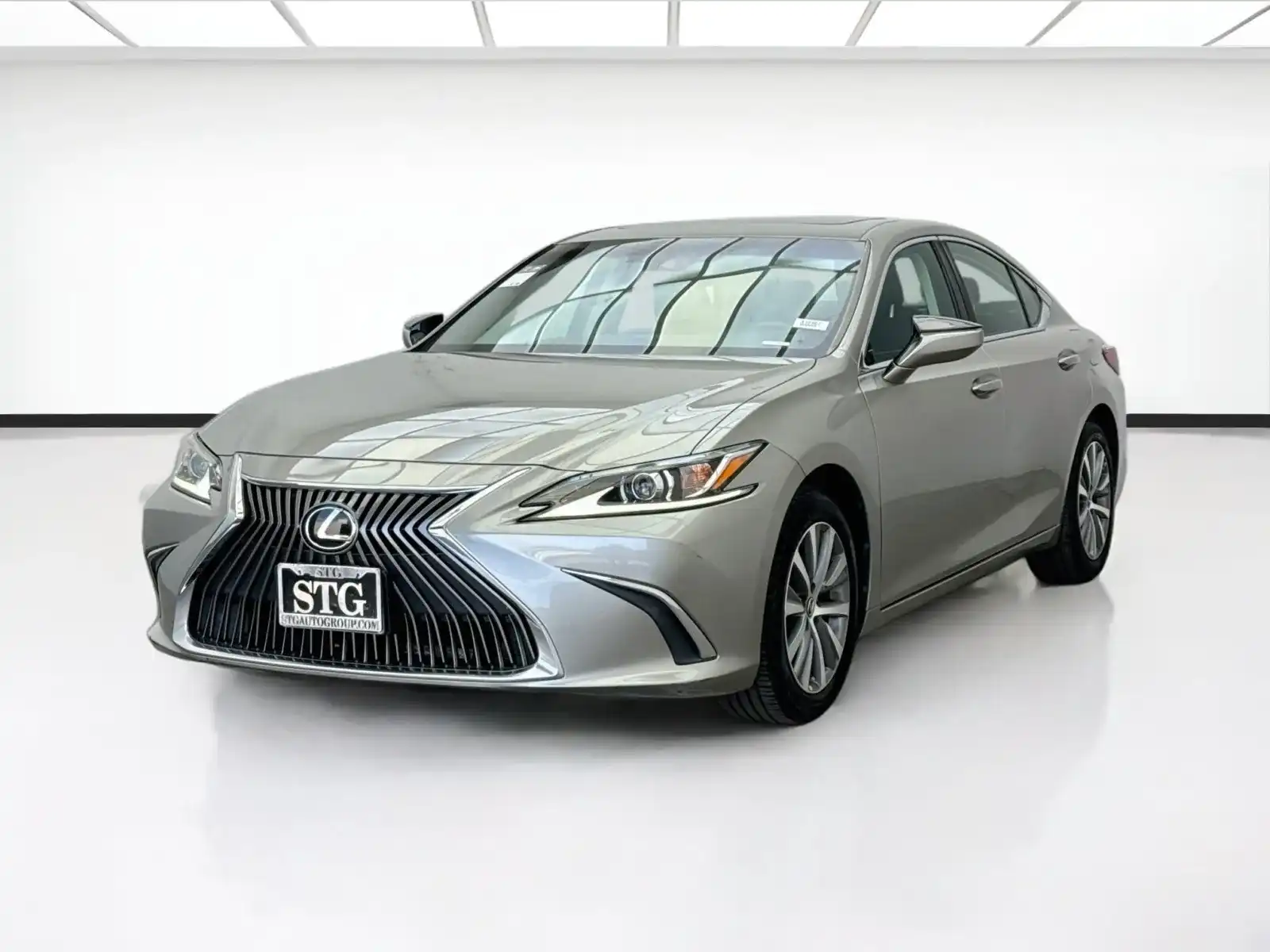 2021 Lexus ES 350 350's photo