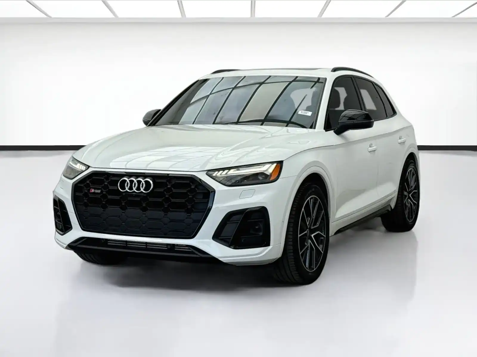 2023 Audi SQ5 Prestige's photo