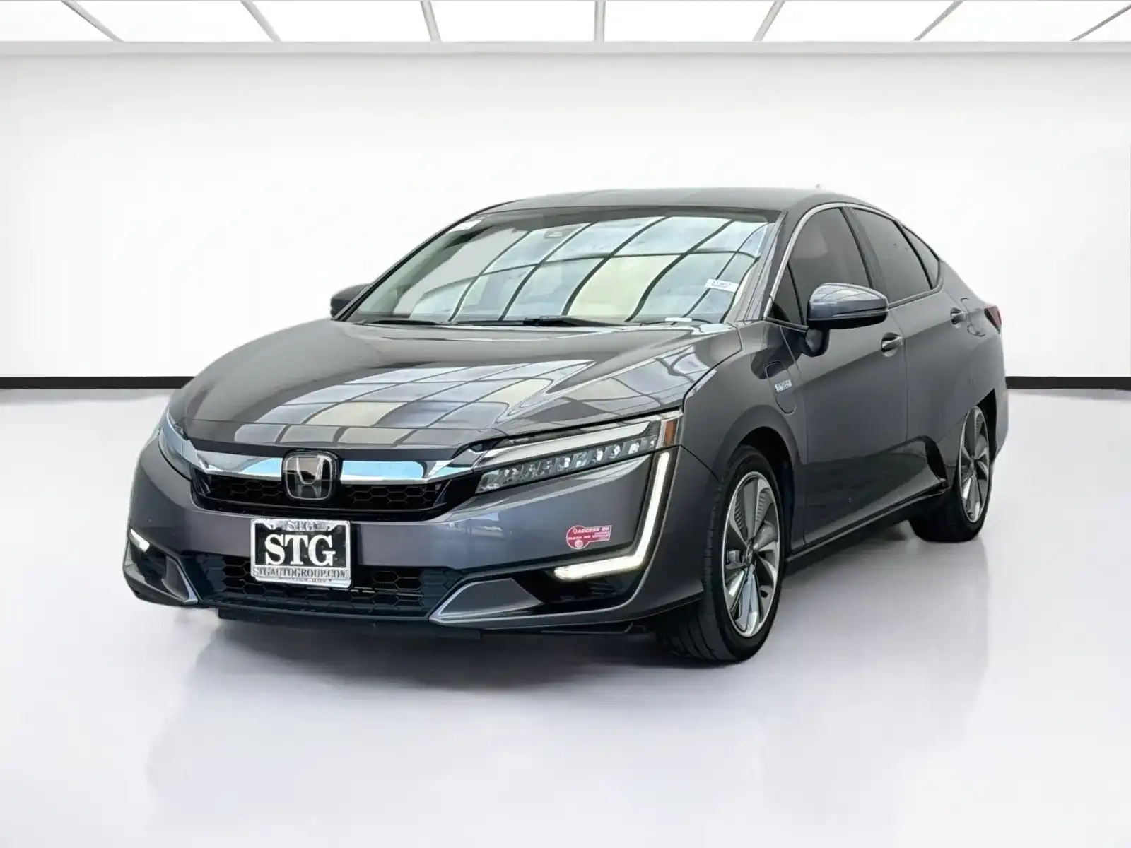 2018 Honda Clarity Plug-In Hybrid's photo