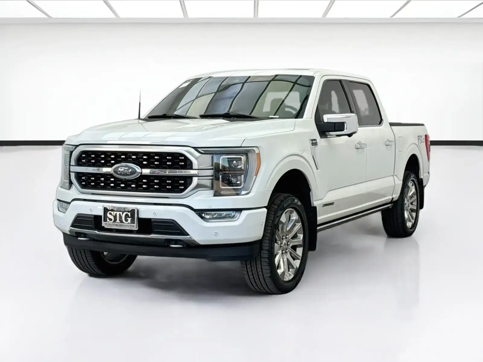 2021 Ford F-150 Platinum 4x4 SuperCrew 5-1/2 Box's photo