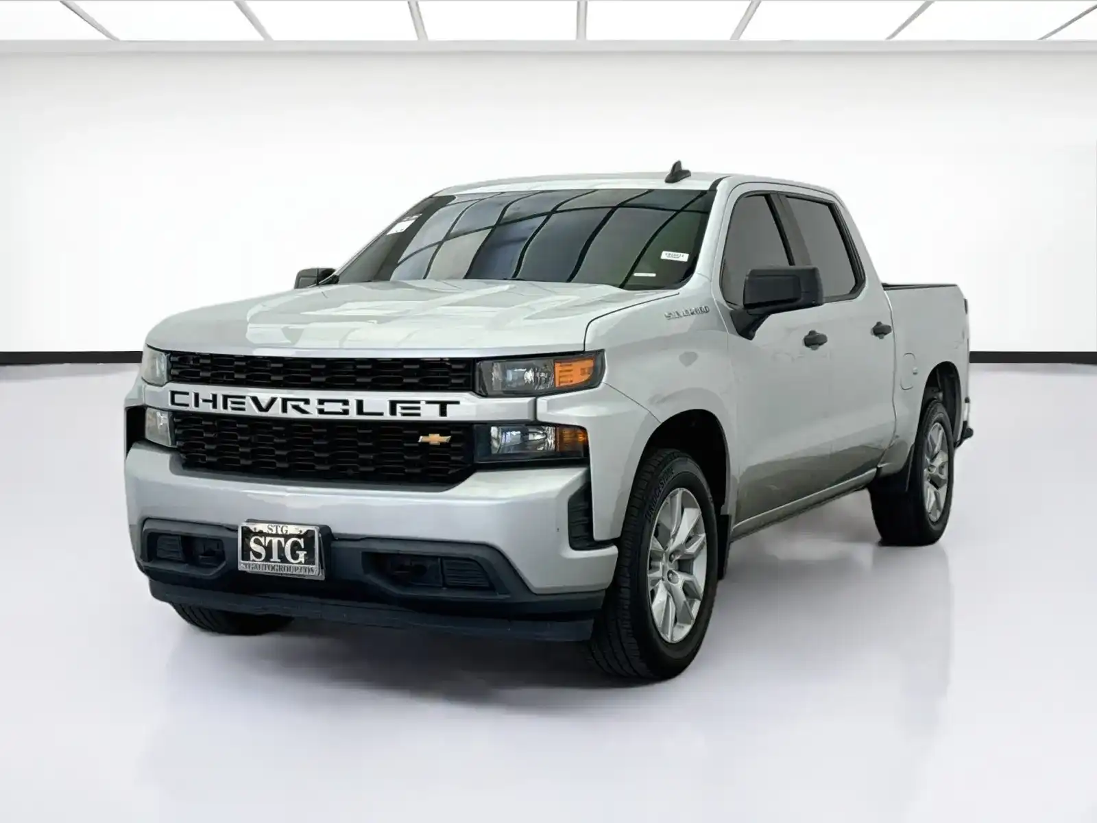 2020 Chevrolet Silverado 1500 Custom Crew Cab Short Box's photo