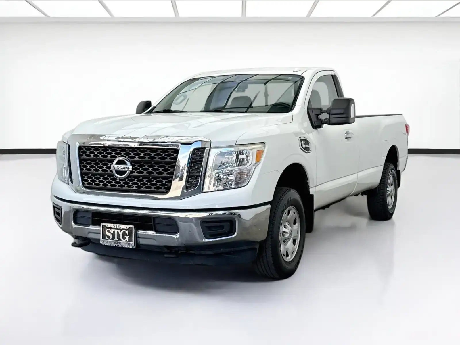 2017 Nissan Titan XD SV Diesel Single Cab 2WD SWB's photo