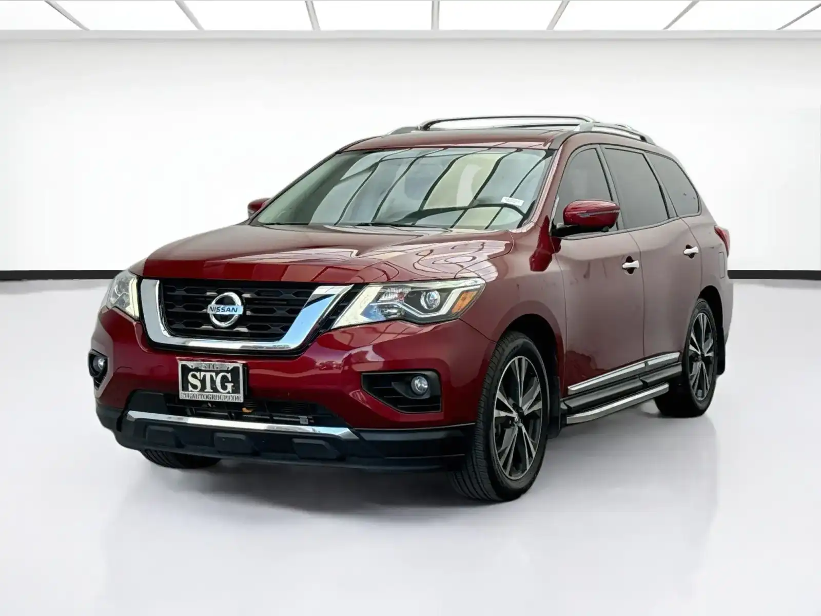 2019 Nissan Pathfinder Platinum FWD's photo