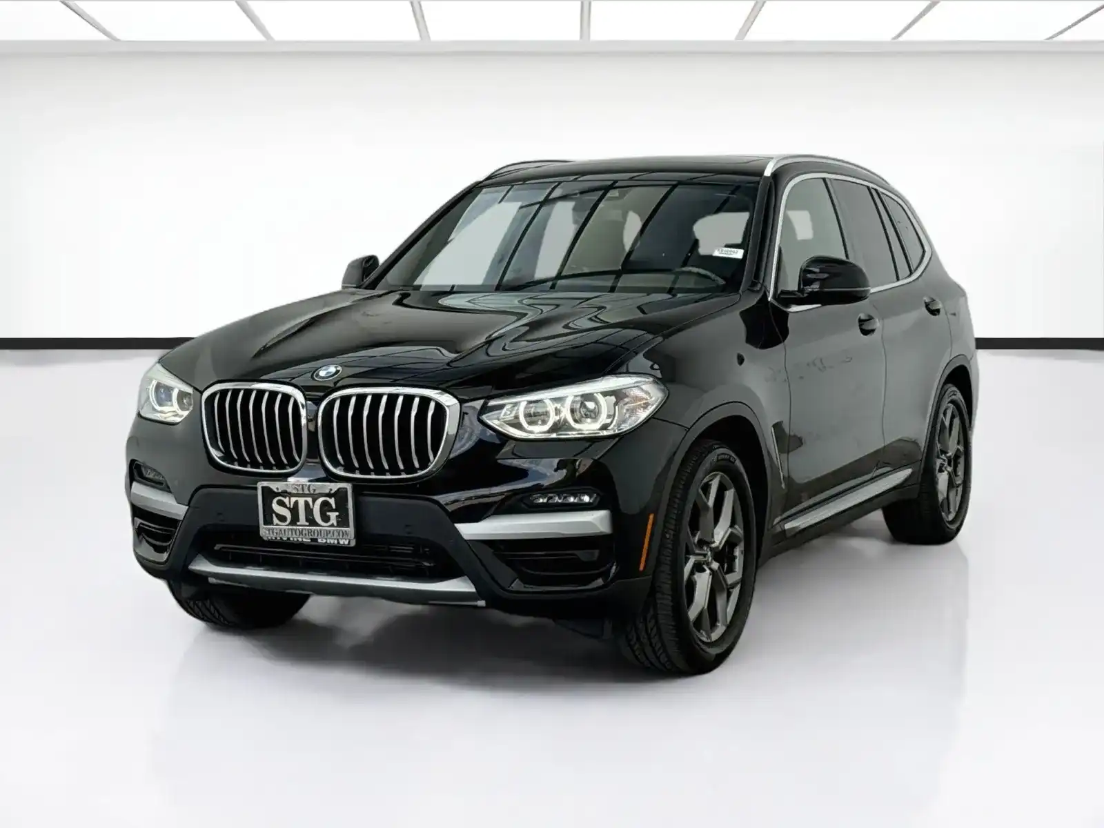 2021 BMW X3 sDrive30i's photo