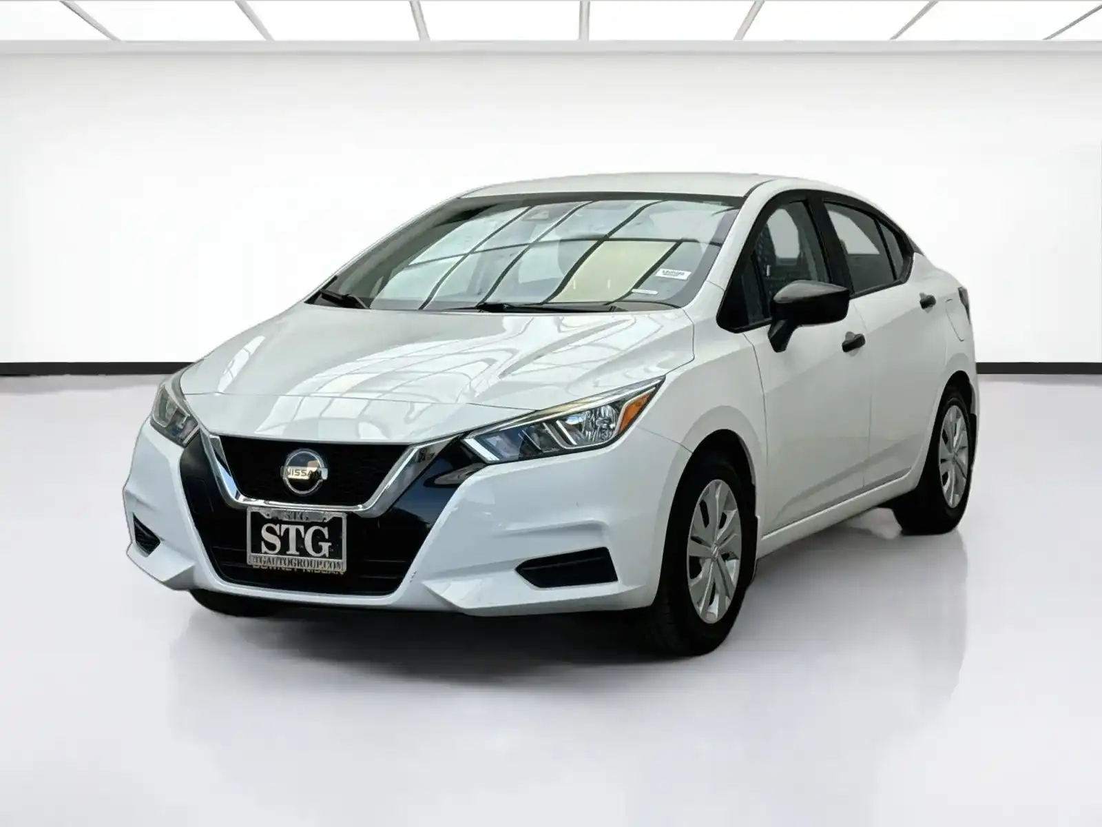2021 Nissan Versa 1.6 S CVT's photo