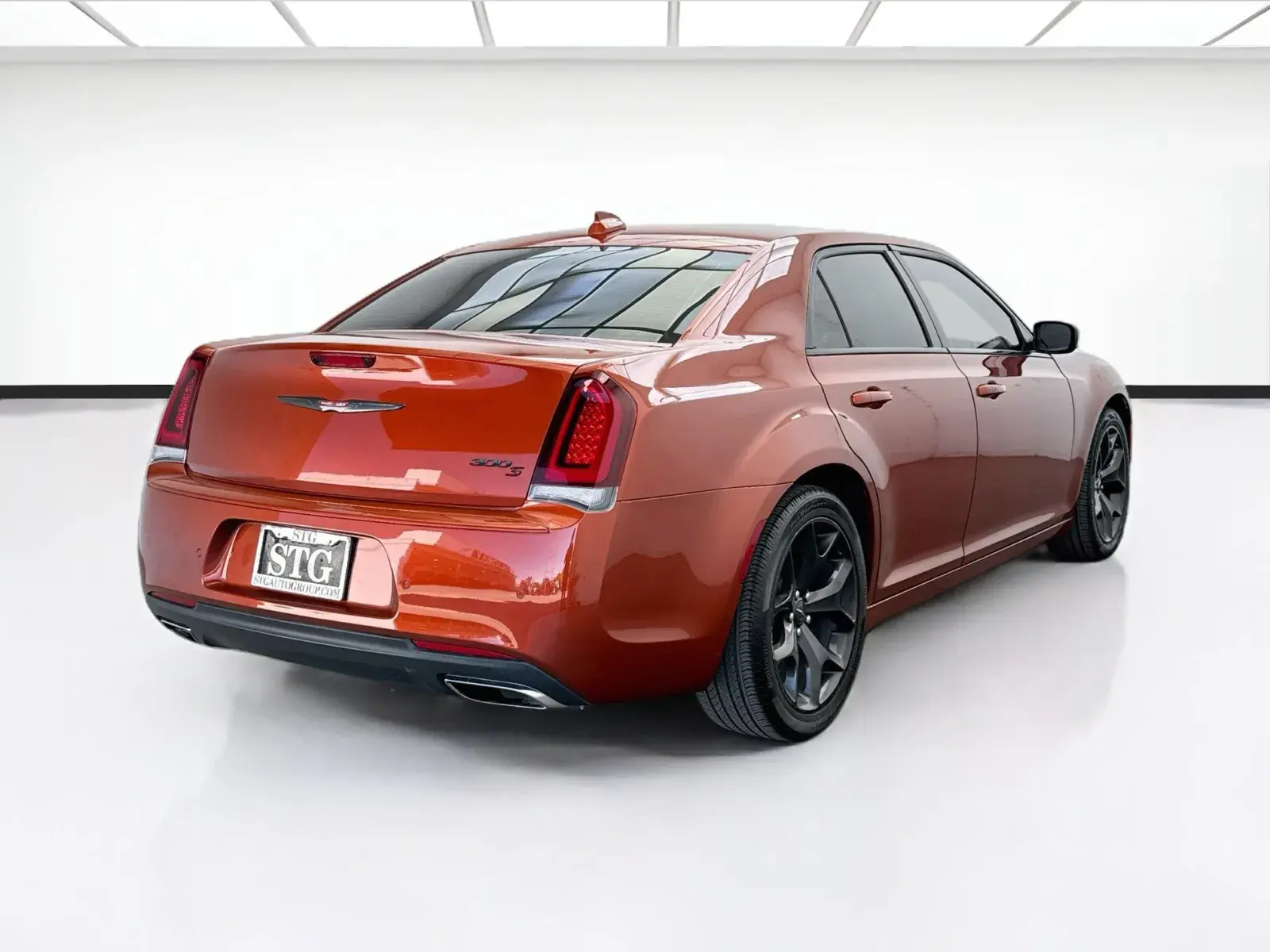 2021 Chrysler 300 S photo 4