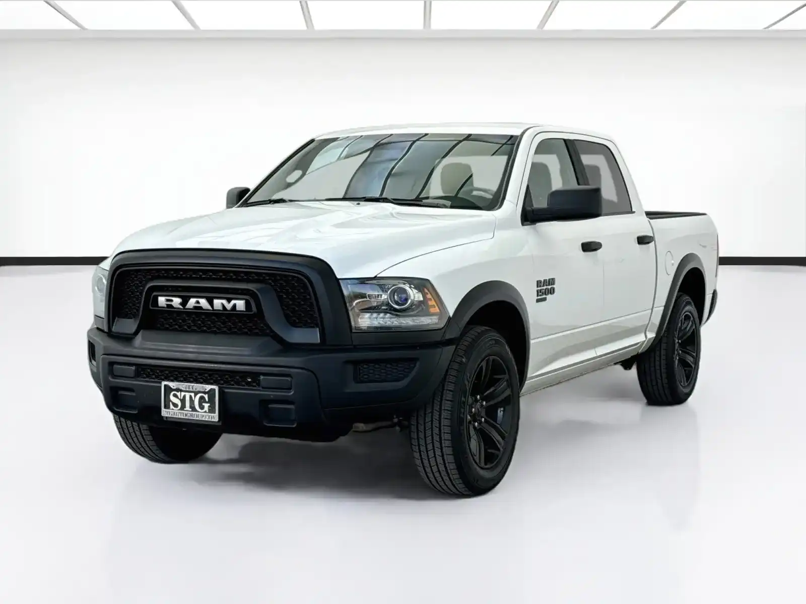 2024 RAM 1500 Classic Warlock 4WD Crew Cab 5'7's photo