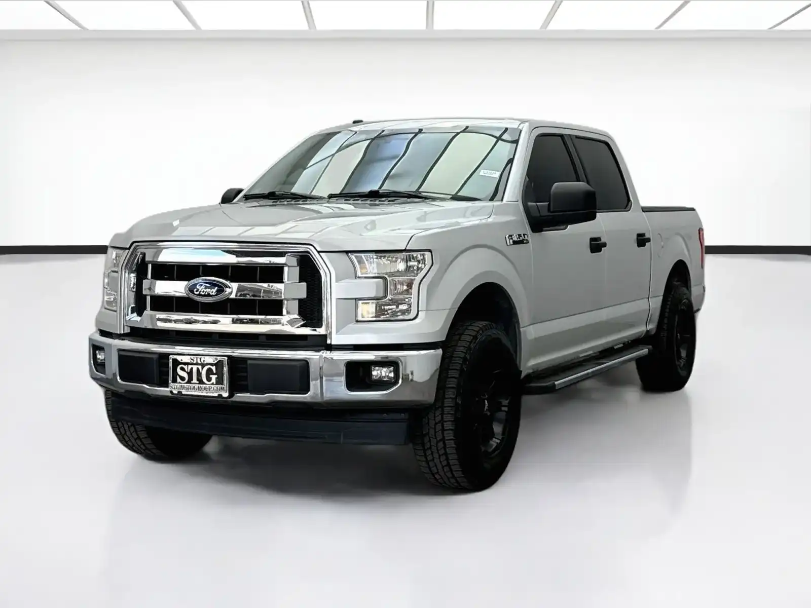 2017 Ford F-150 XLT SuperCrew 5-1/2' Box's photo