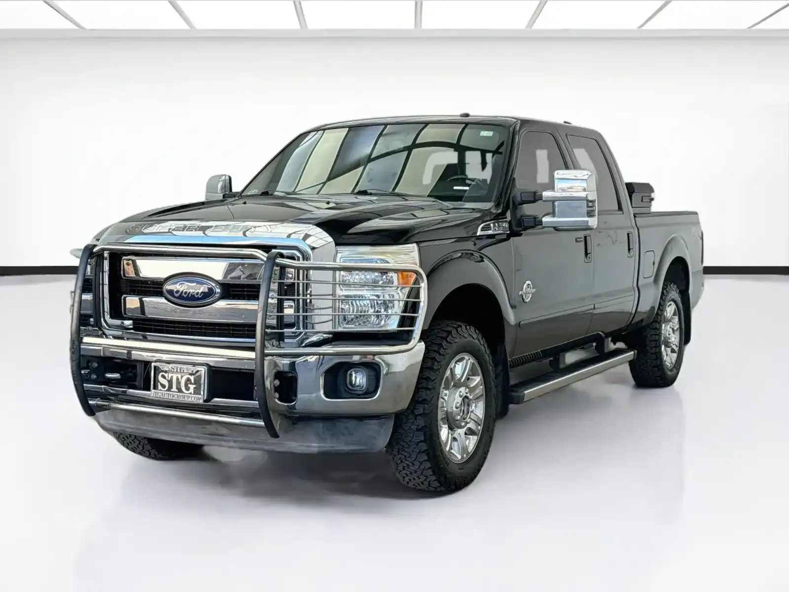 2014 Ford F-250 Lariat 4WD Crew Cab 156 in's photo