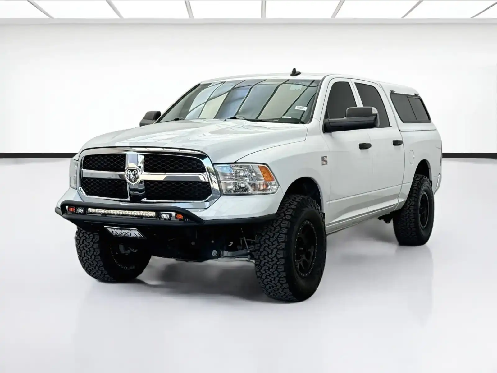2021 RAM 1500 Classic Tradesman 4WD Crew Cab 5'7's photo