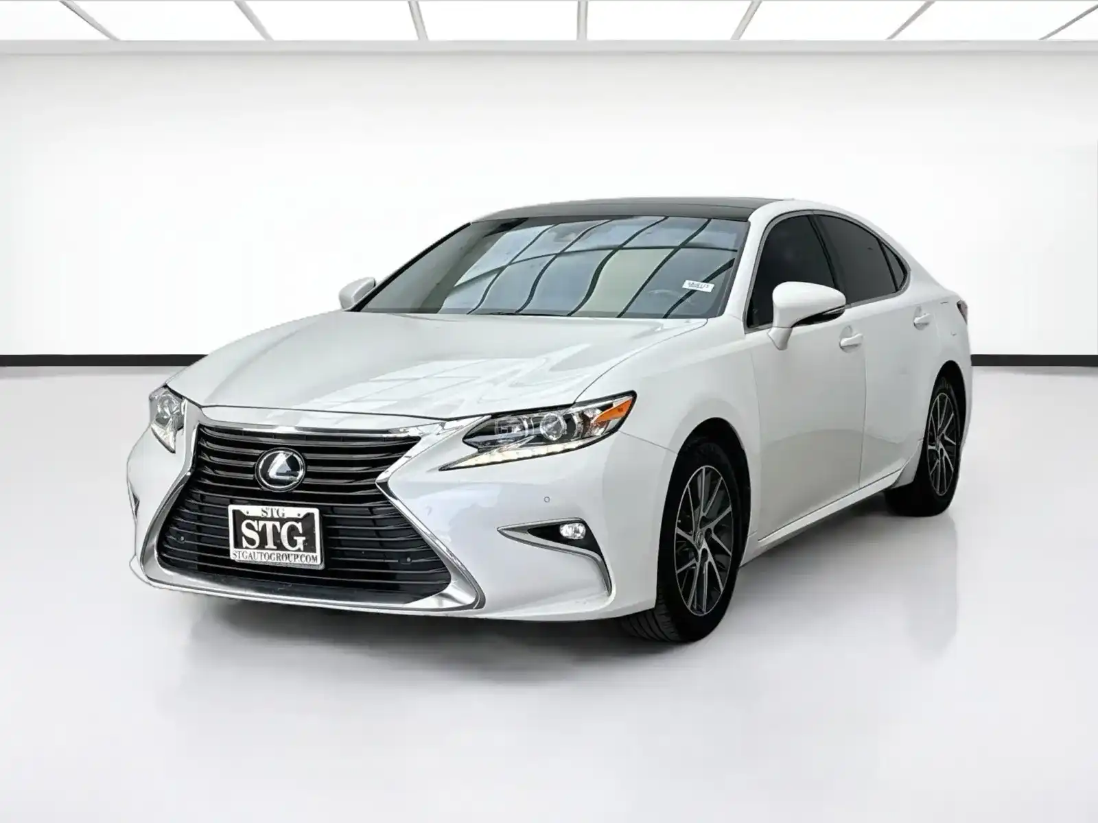 2016 Lexus ES 350 350's photo