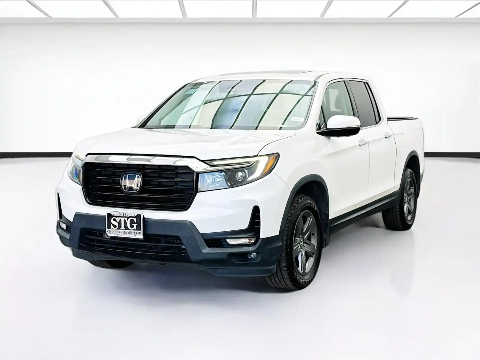 2022 Honda Ridgeline RTL-E AWD's photo