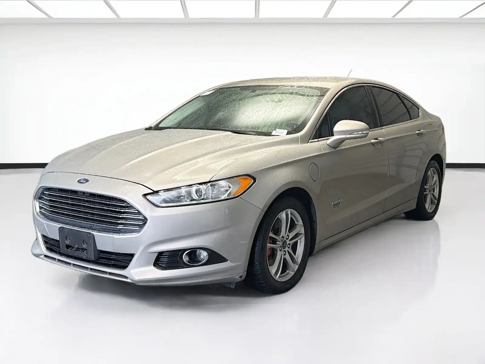 2016 Ford Fusion Plug-In Hybrid Titanium's photo