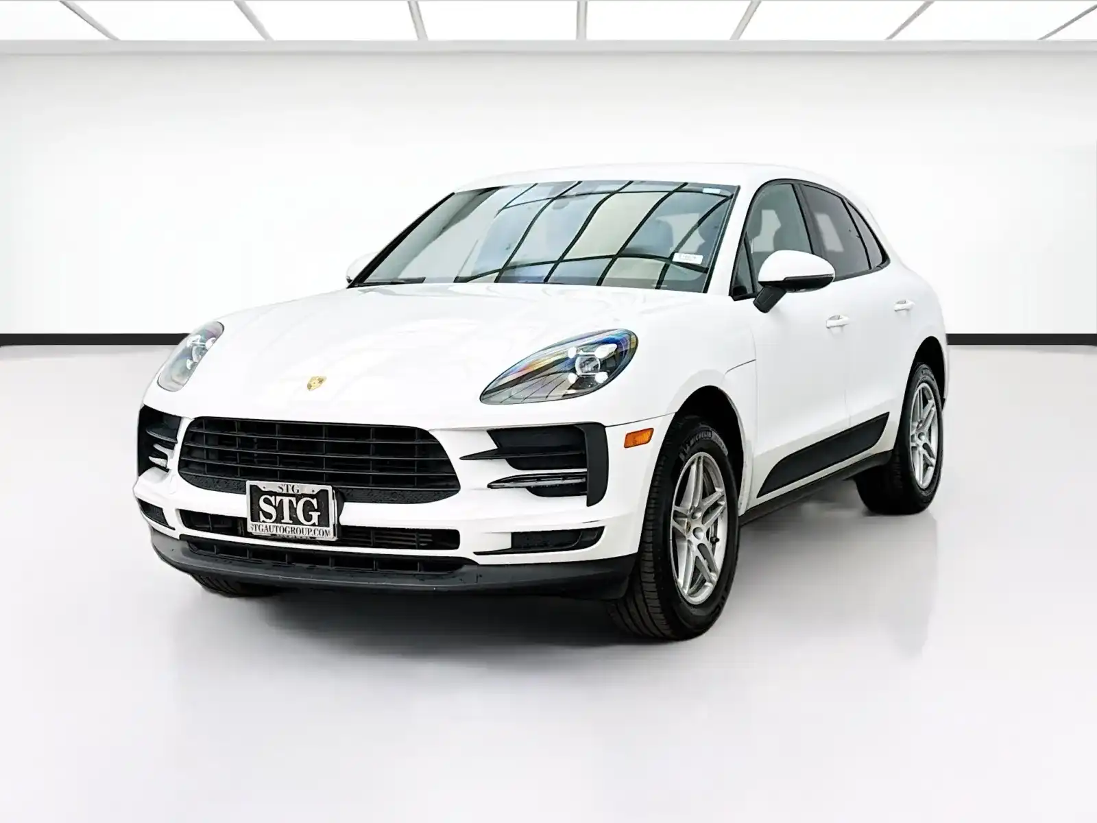 2019 Porsche Macan Base's photo