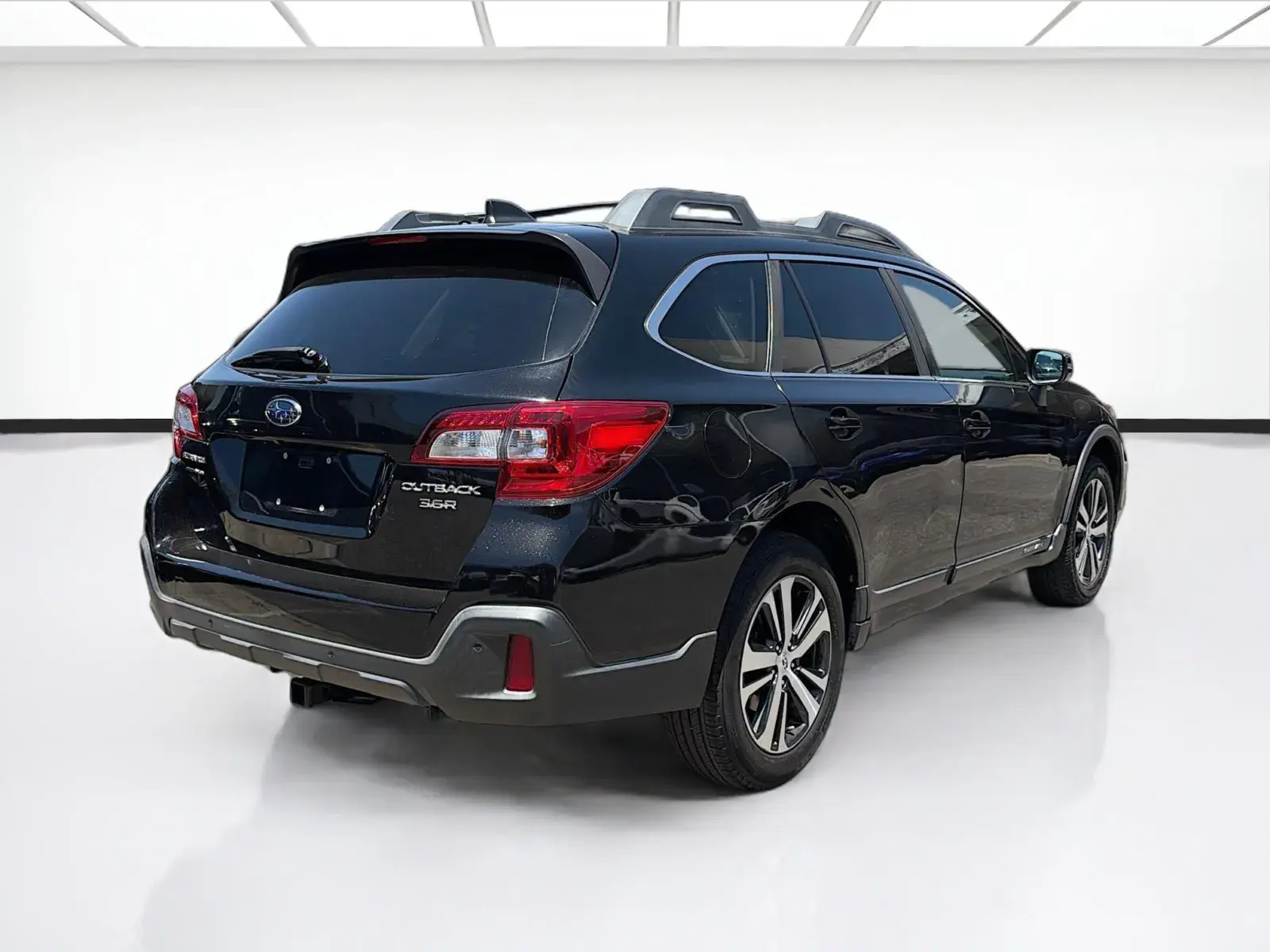 2019 Subaru Outback 3.6R Limited photo 4