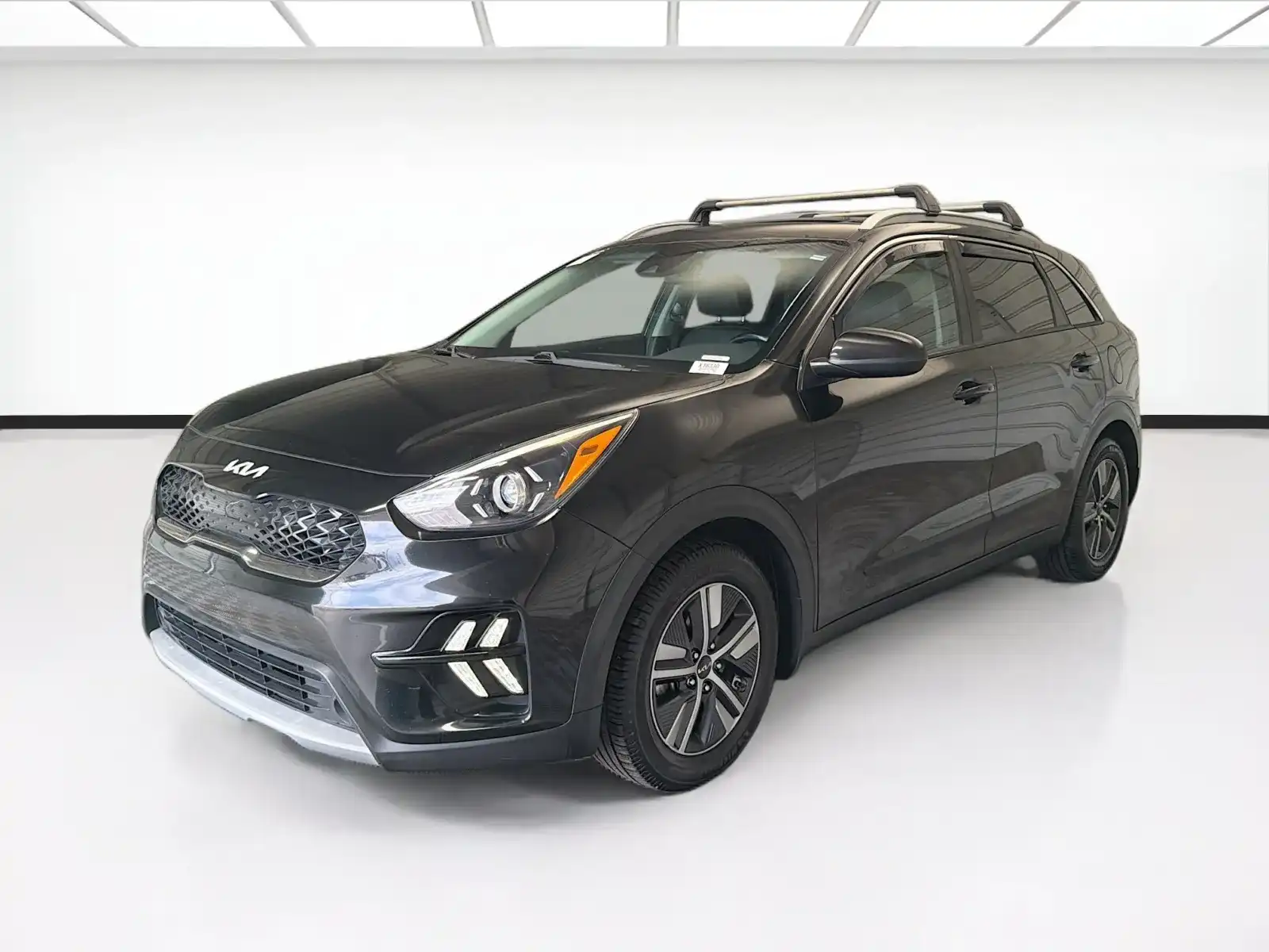 2022 Kia Niro LXS SE's photo