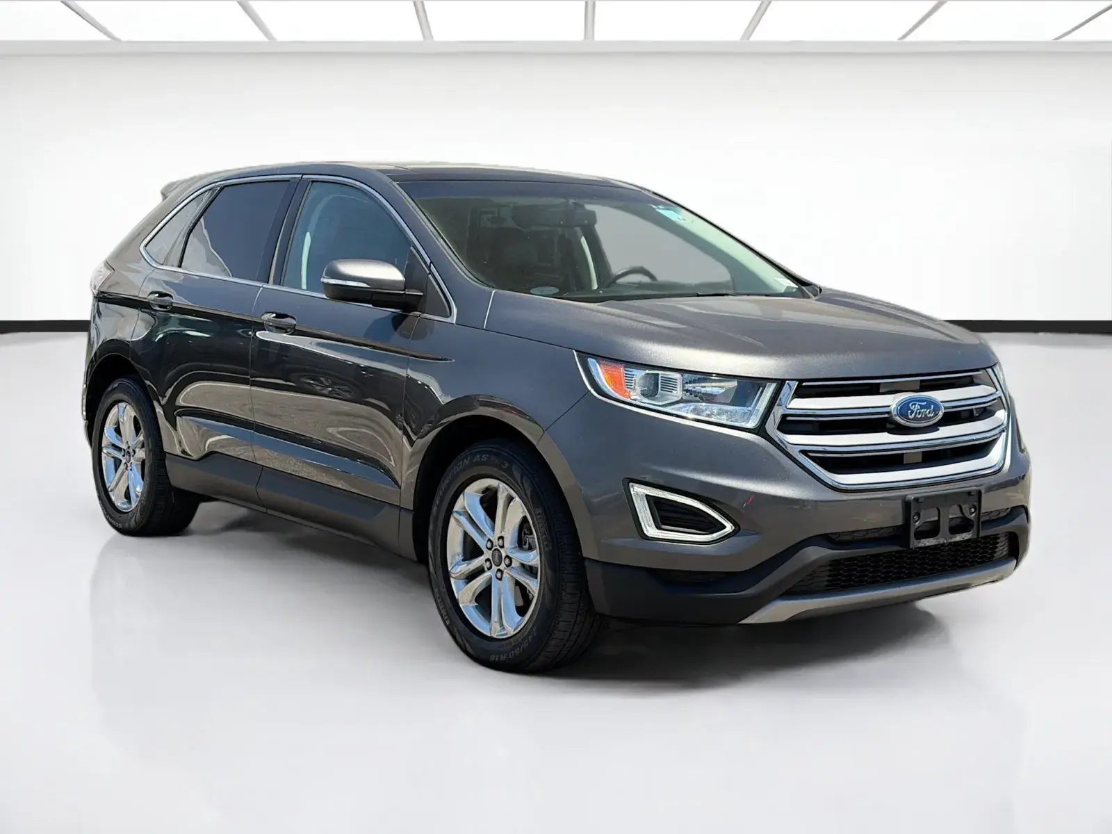 2017 Ford Edge SEL photo 3