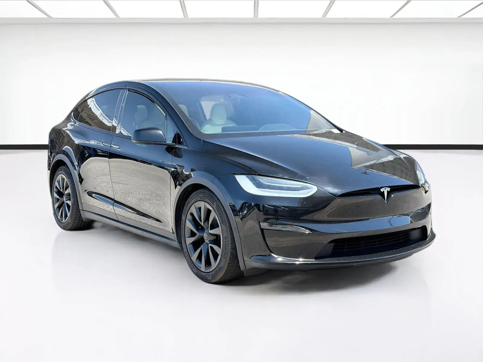 2022 Tesla Model X Long Range photo 3