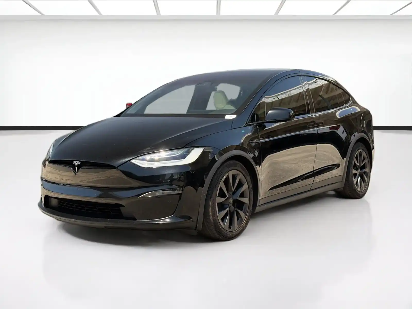 2022 Tesla Model X Long Range's photo