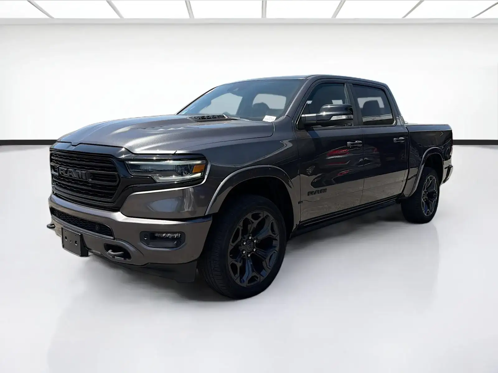 2021 RAM 1500 Limited 4x4 Crew Cab 5'7's photo