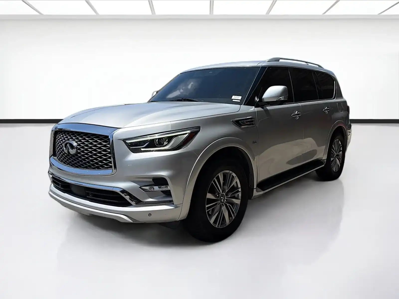 2020 INFINITI QX80 Luxe's photo