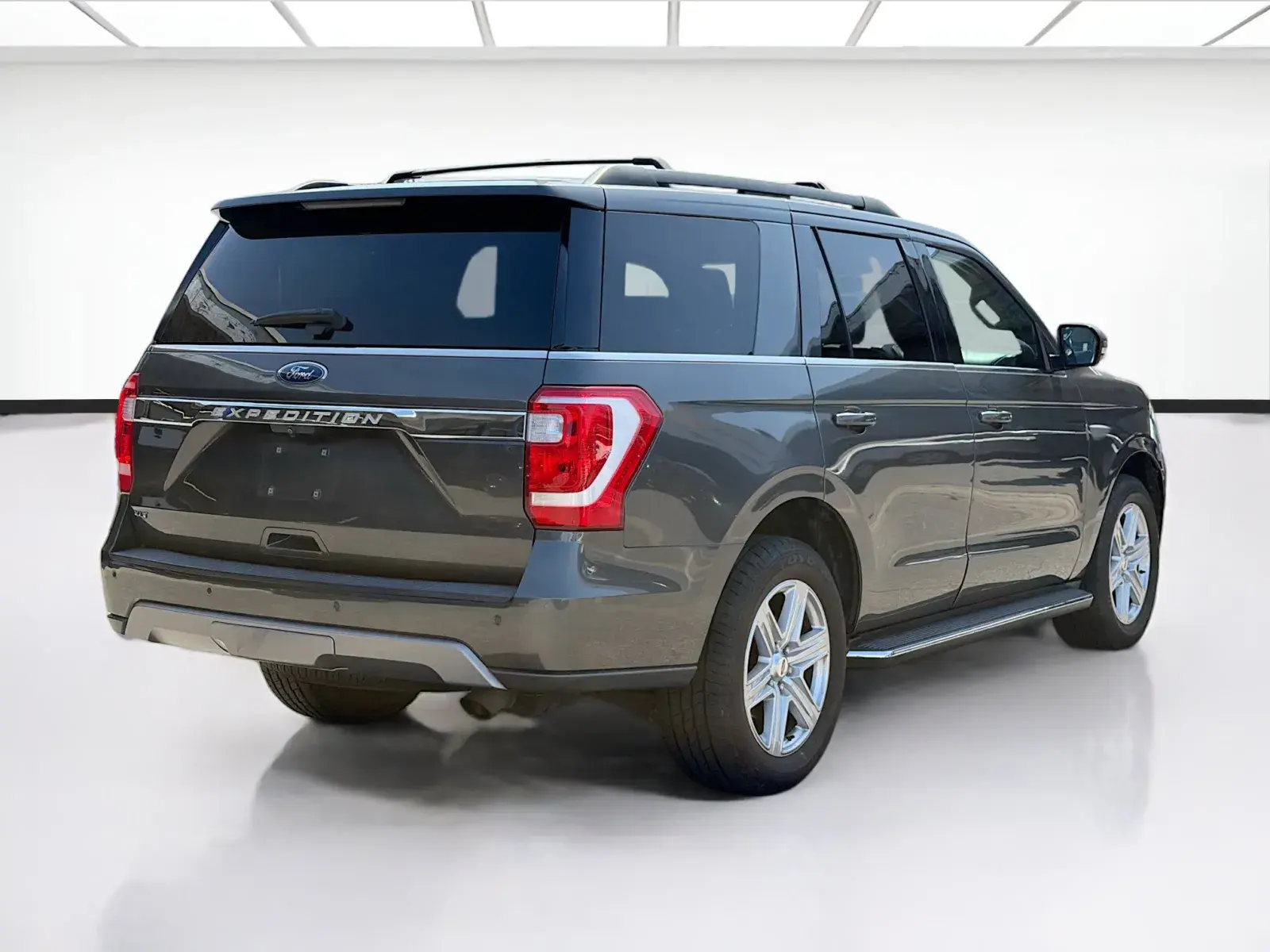 2020 Ford Expedition XLT photo 4