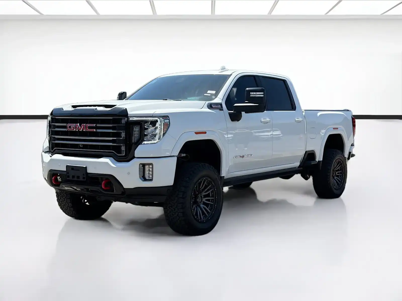 2023 GMC Sierra 4WD Crew Cab Standard Box AT4's photo