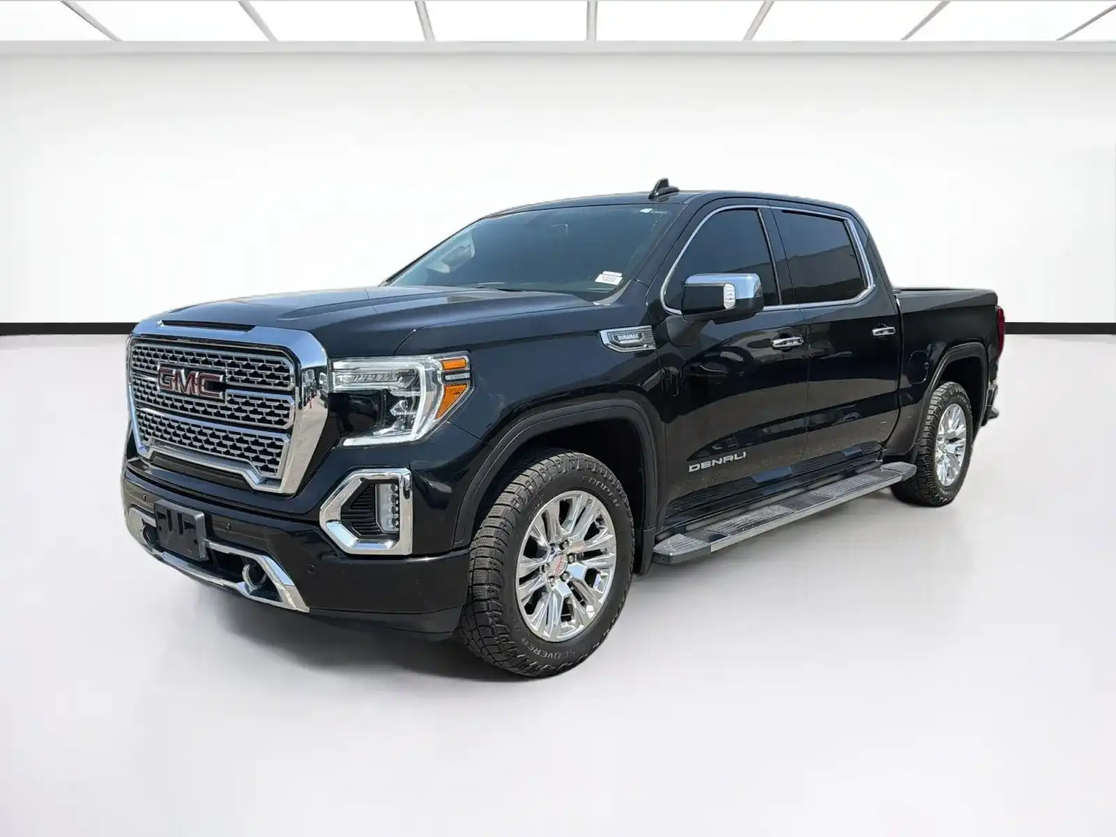 2021 GMC Sierra 4WD Crew Cab Short Box Denali's photo