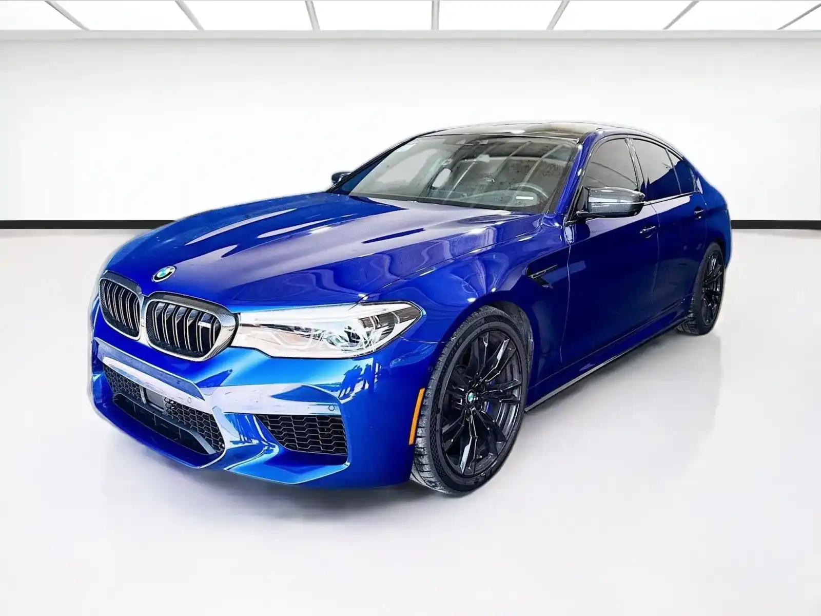 2019 BMW M5 Base's photo