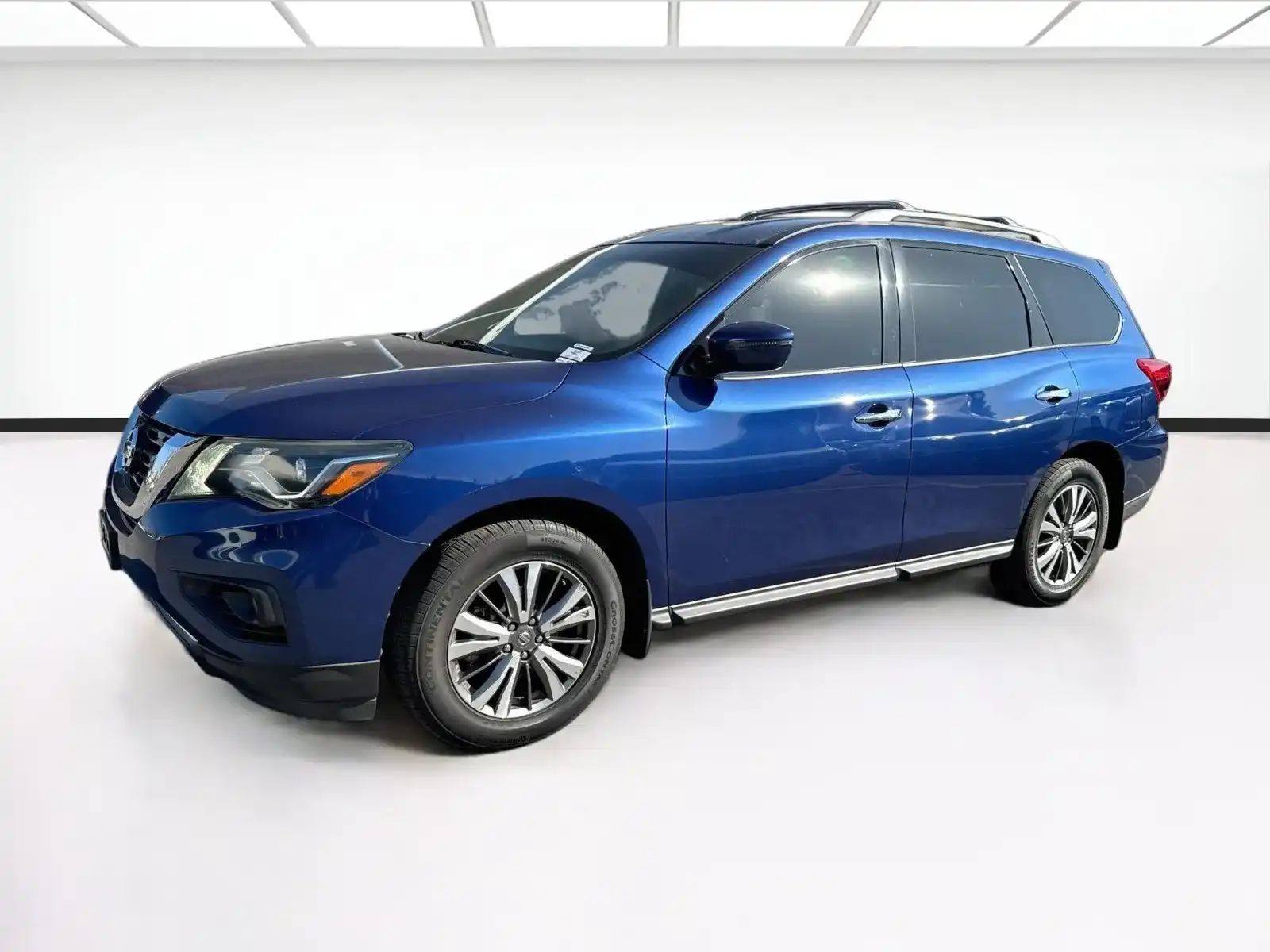 2018 Nissan Pathfinder SV FWD's photo